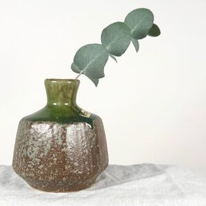 Japanese Oribe-Style Stoneware Vase | Hiroyama Kiln | Green Glaze